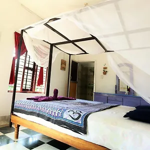  Guest house Keratheeram Beach